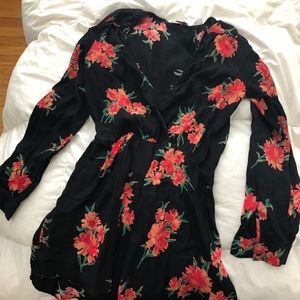 Flynn Skye Size L Long Sleeve Floral Print Dress